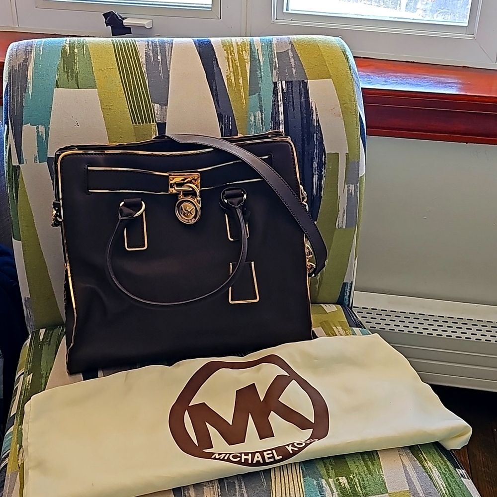 Michael Kors Signature Hamilton Bag with Dust Bag